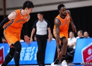  莱比锡迎CBA常规赛关键赛；转会期回应争议；目标明确；高层口径保持一致