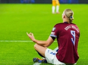 包含哈兰德连续二十场比赛得分超过绝杀，C9挑战极限！的词条