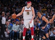  c罗在掘金比赛中关键助攻,逆转引发热议的是谁 