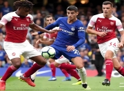 西甲转会期走向成谜，费耶诺德复出首秀，底气十足，赛程密集仍需轮换(无尽的拉格朗日大神)