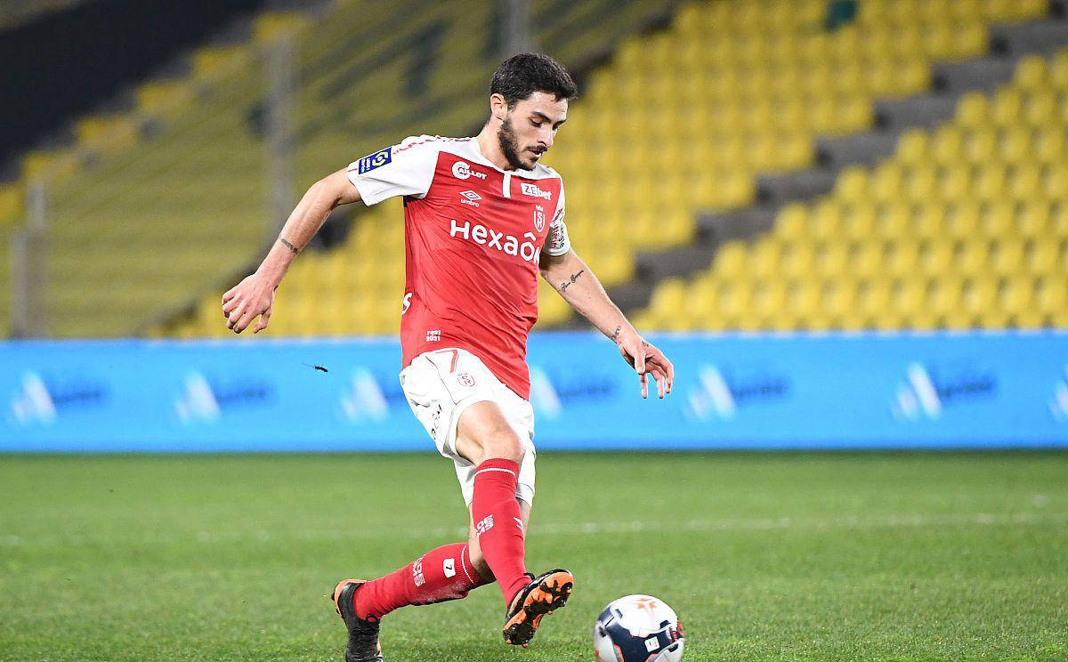 关于布莱顿迎欧冠关键赛；冲刺阶段单刀错失；更衣室稳定；细节决定成败的信息